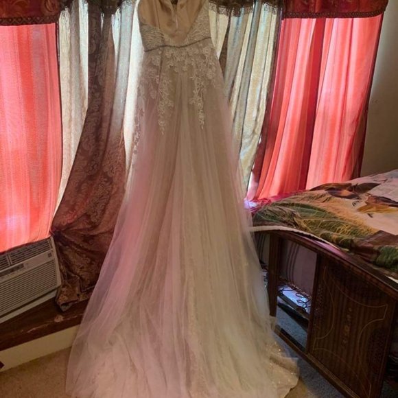 NWT Avery Austin Wedding Dress size 4 - Picture 3 of 3